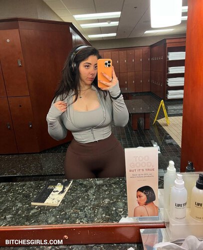 Mariah MALLAD Cosplay Porn – momokun Onlyfans Leaked Nudes