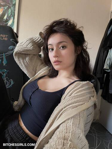 JadeyAnh Nude Twitch Girl – vylerria Onlyfans Leaked Nudes