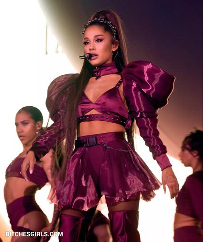Ariana Grande Nude Celeb – Celebrities Leaked Nude Photo