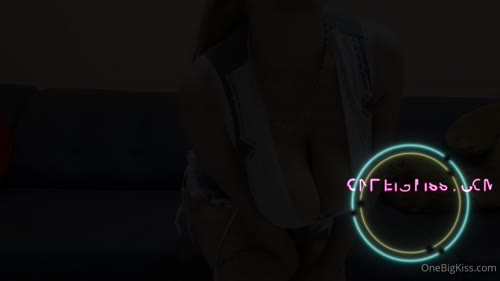 Onebigkiss Big Titties Nude Girl Onlyfans Leaked Photos