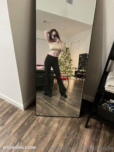 Emiliansfw Youtube Sexy Influencer – Emiliani Onlyfans Leaked Nude Video