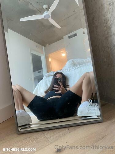 Onlythiccyval Nude Teen – Thiccyxval Onlyfans Leaked Nudes