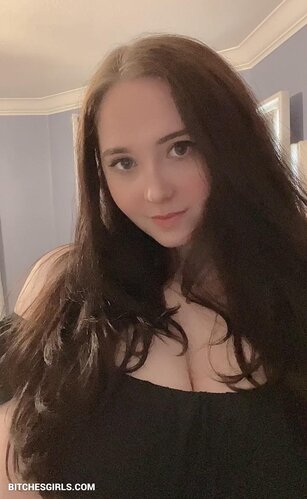 Jewelxo Nude – Nsfw Photos