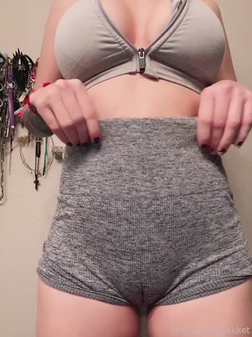 Pokket Twitch Leaked Nudes – Hillary Nicole Fansly Leaked