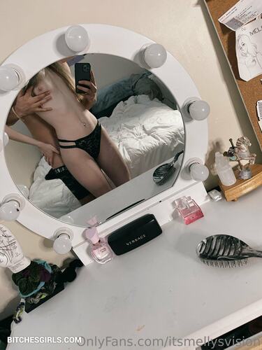 Itsmellyvision Petite Nude Slim Girl – Onlyfans Leaked Videos