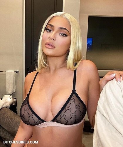 Kylie Jenner Nude Celebrities – Celebrities Leaked Naked Photo