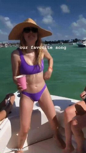 Dakota Fanning Nude Celebrities – Celebrities Leaked Naked Pics