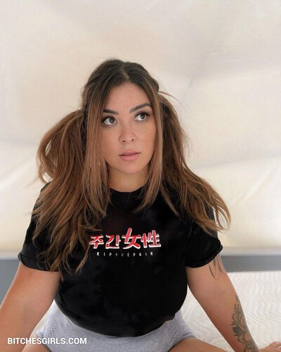 Ashlynn Arias Nudes – Twitch Leaked Nude Pics