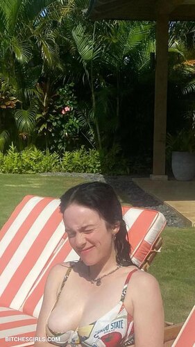 Billie Eilish Nude Celebrities – Billie Celebrities Leaked Naked Pics