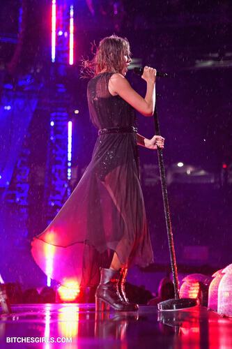 Taylor Swift Nudes – Celebrity Sexy Album