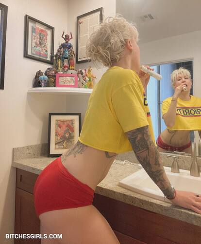 Cbg19 Instagram Sexy Influencer – Comic Patreon Leaked Naked Video