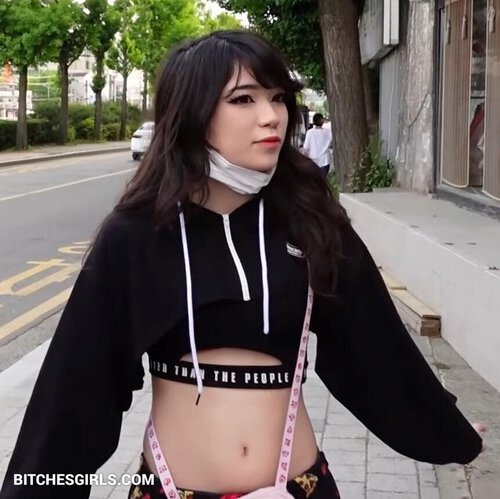 Emiru Twitch Streamer Leaked Nudes