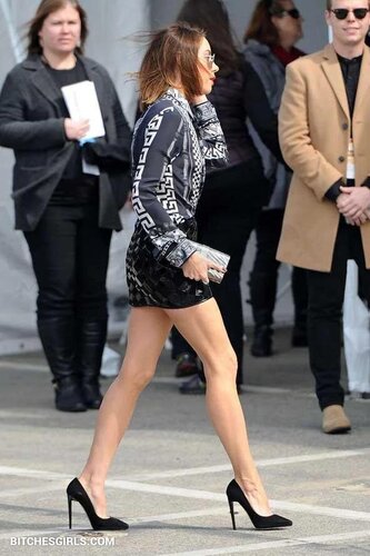 Aubrey Plaza Nude Celebrities – Celebrities Leaked Naked Photos