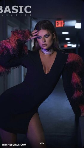 Hannah Stocking Petite Nude Girl –