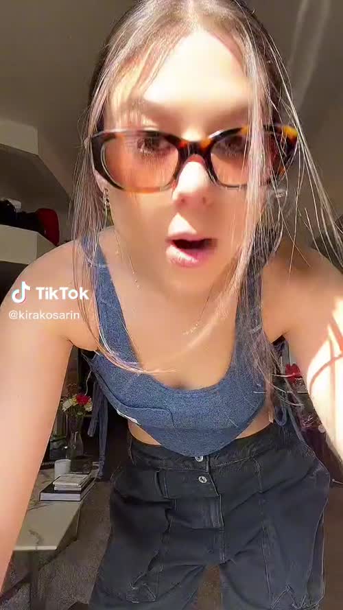 Kira Kosarin Nude Celebrities – Kosarin Celebrities Leaked Nude Videos