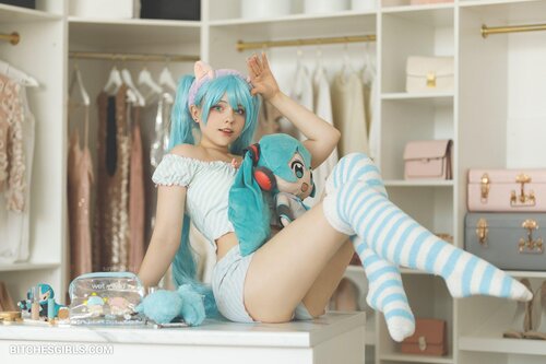 Saya Scarlet – Scarlet Patreon Leaked Nude Photos