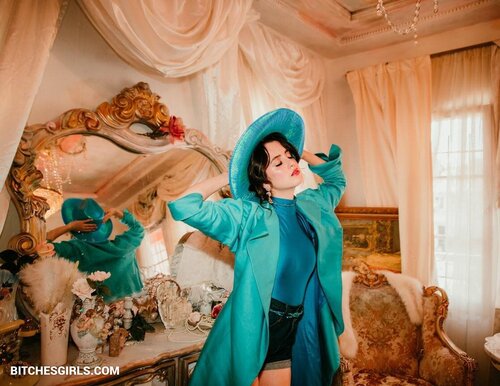 Laura Marano Nude Celebrities – Nude Videos Celebrities