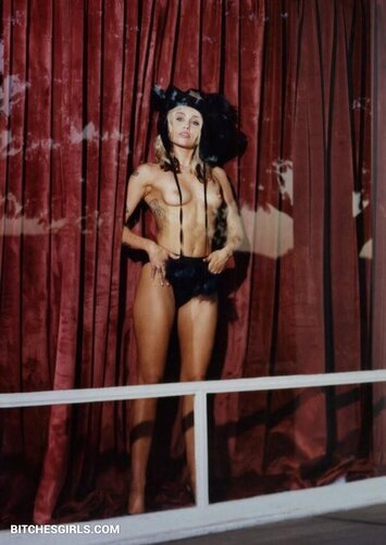 Miley Cyrus Nude Celebrities – Miley Nude Videos Celebrities