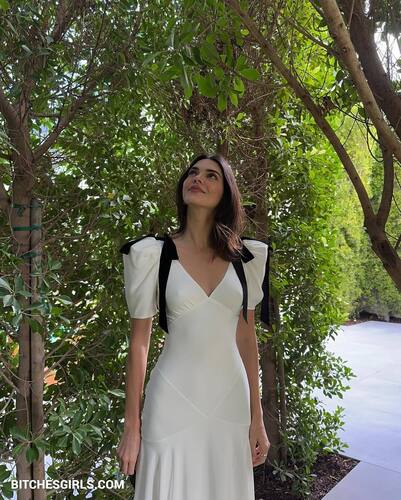 Kendall Jenner Nude Celebrities – Kendalljenner Celebrities Leaked Naked Photos