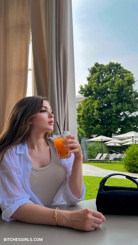 Sharishaxd Nude Twitch – Karina Kozyreva Nsfw Photos