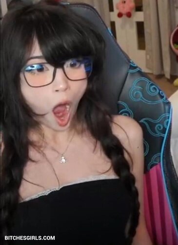 Emirusquad Cosplay Porn – Emily Schunk Nude Videos Asian