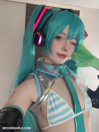 Saya Scarlet Cosplay Porn – Saya_Scarlet Cosplay Leaked Nudes