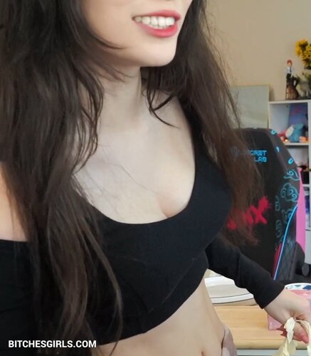 Emiru Cosplay Nudes – Emily Schunk. Nude Videos Twitch