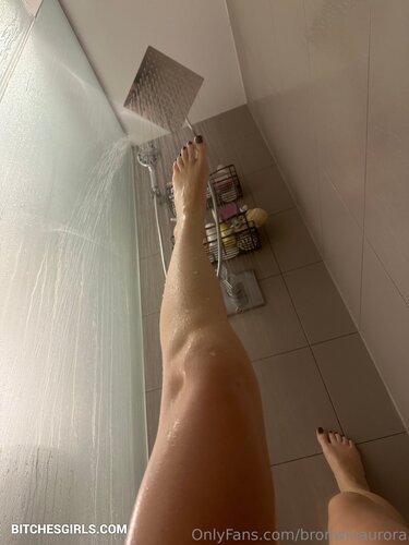 Bronwin Petite Sexy Slim Girl – Bronwin Aurora Onlyfans Leaked Naked Videos