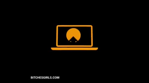 Angela Kinsey Nude – Denise Funt Nude Videos