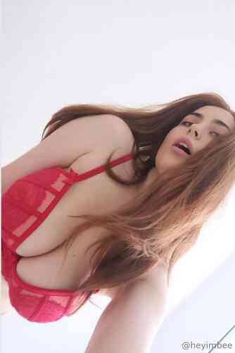 Heyimbee. Nude Thicc – Bianca Onlyfans Leaked Naked Video