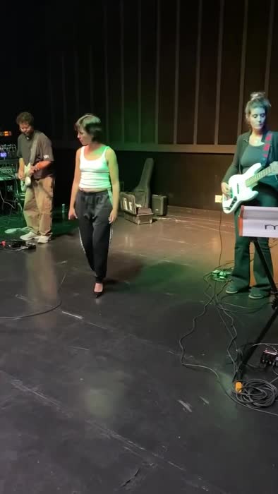 Naomi Scott Petite Actress – Naomiscott Posh Indian Videos