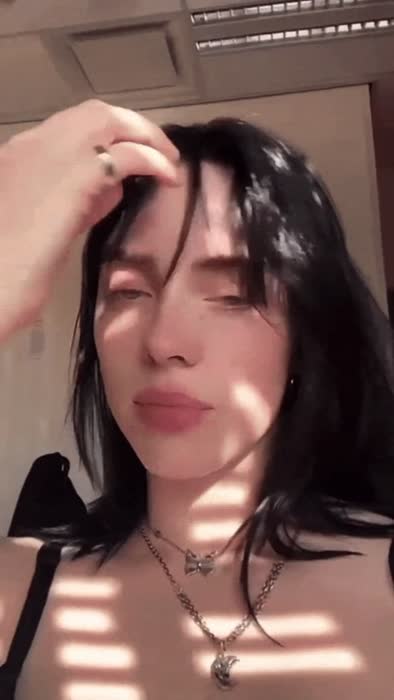 Billie Eilish Pale Nude Videos – Billieeilish Singer Porn Videos